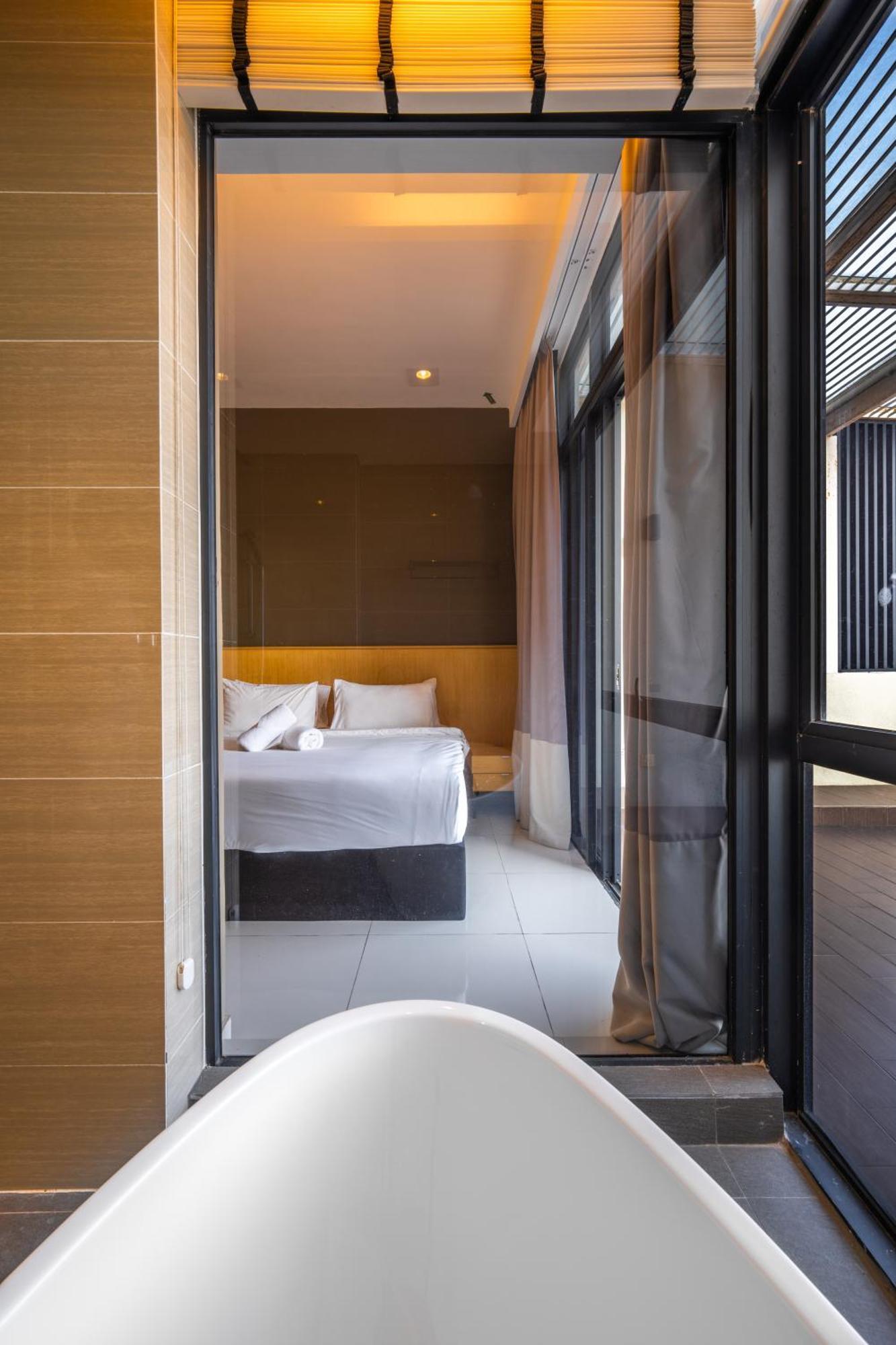 Greystone 99 Suites Malacca エクステリア 写真