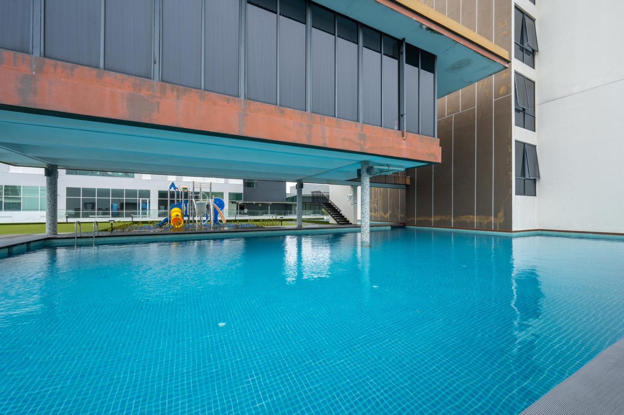 Greystone 99 Suites Malacca エクステリア 写真