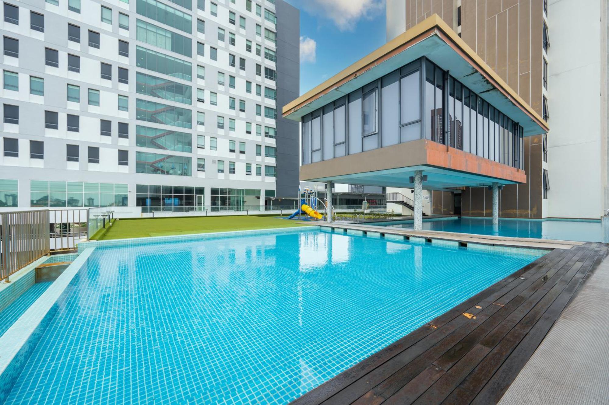 Greystone 99 Suites Malacca エクステリア 写真